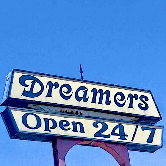 Meet your Posher, magickblondie - Picture 2 of 5